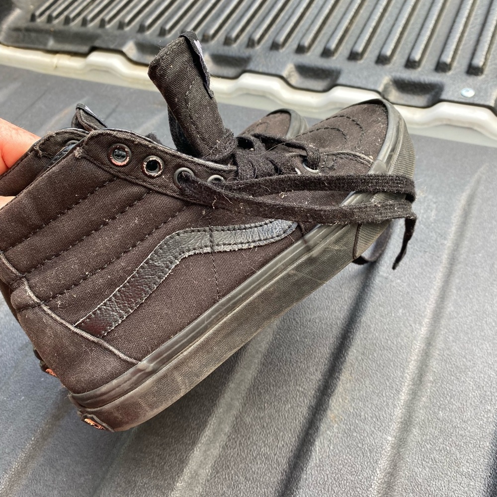 High top vans. - Picture 7 of 7